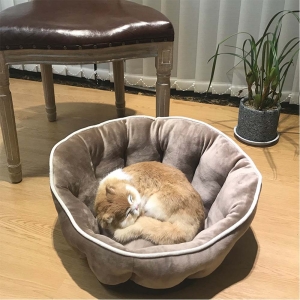 Semi-Enclosed Washable Removable Cat Bed