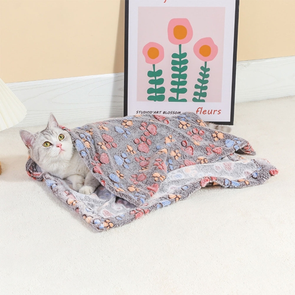 Washable Collapsible Coral Fleece Cat Blanket with Paw Print